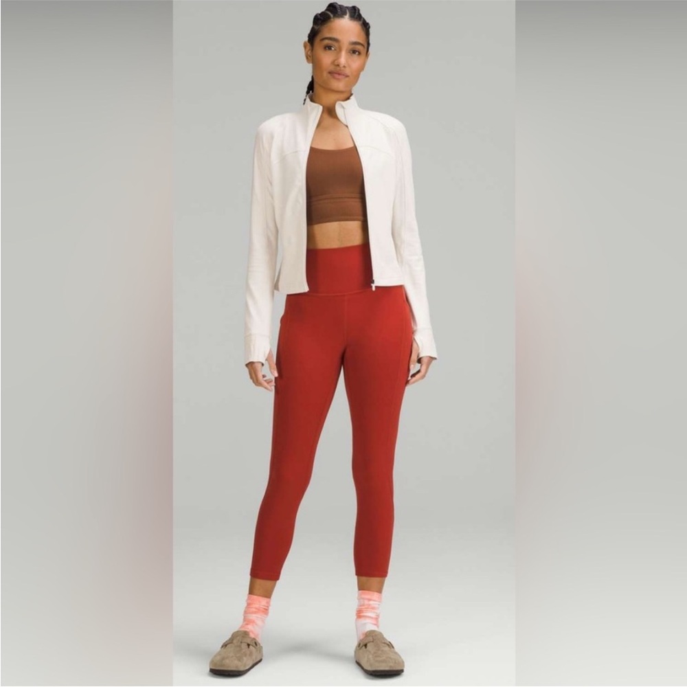 Lululemon Nulu Cropped Define
Jacket White Opal size 4